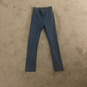 Like new Lululemon legging capri